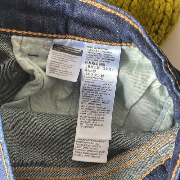 505 Levi’s Jeans - Picture 3 of 4